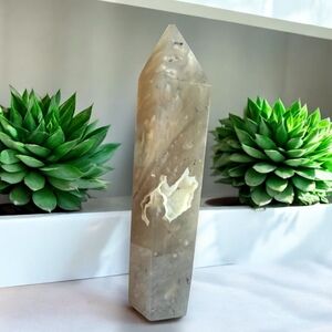 Volcano Agate Tower UV‎ Reactive (#3)